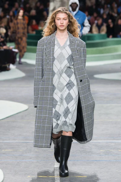 Look 36